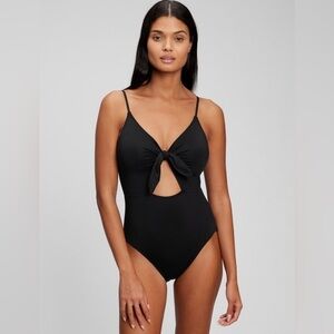 NWOT! GAP Black Bunny-Tie Cutout One-Piece Swimsuit - Size XS 🏝️